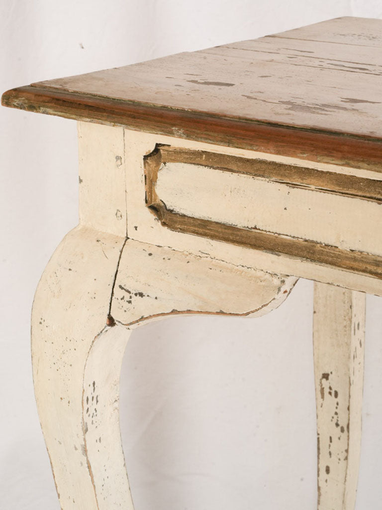 Creamy tone elegant console