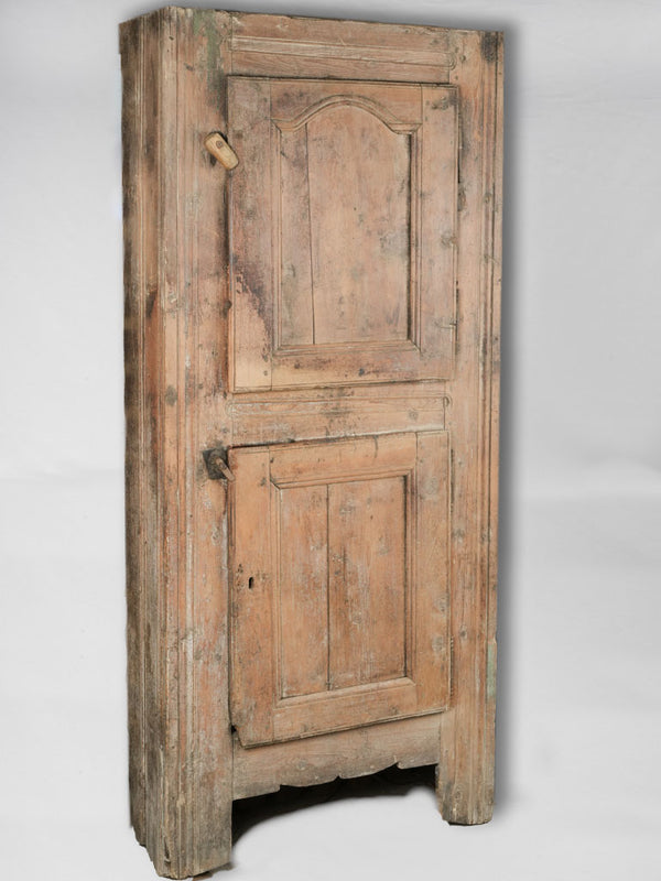Charming 19th-century mountain pine cabinet