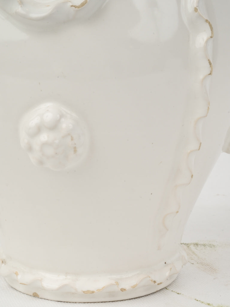 Unique scalloped rim tulipiere vase