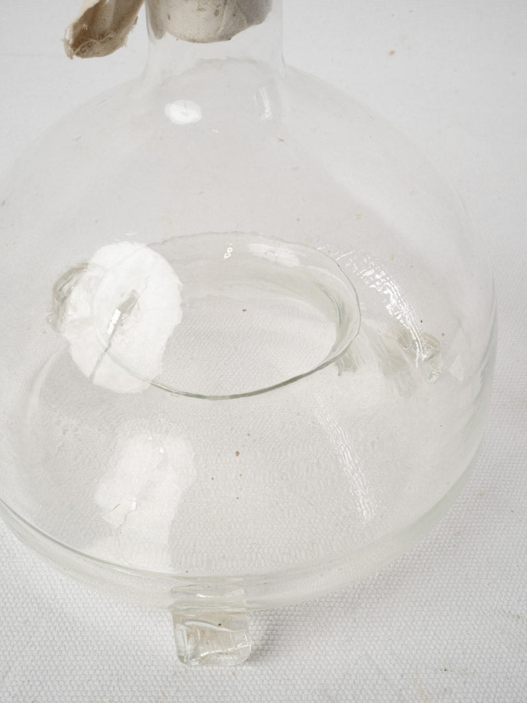 Refined late 1800s functional decor  