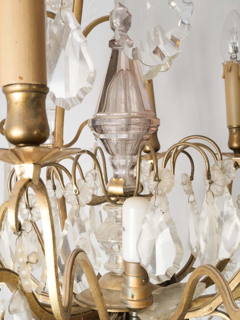 Opulent 1900s large-scale pendant chandelier