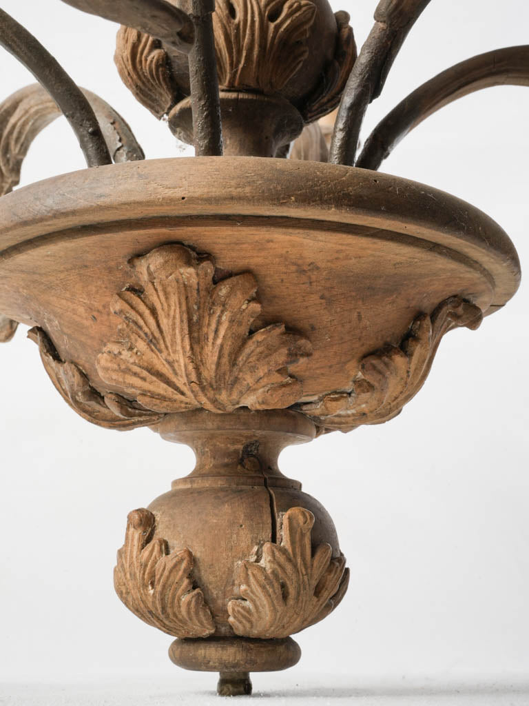 Traditional wood chandelier with elegance  