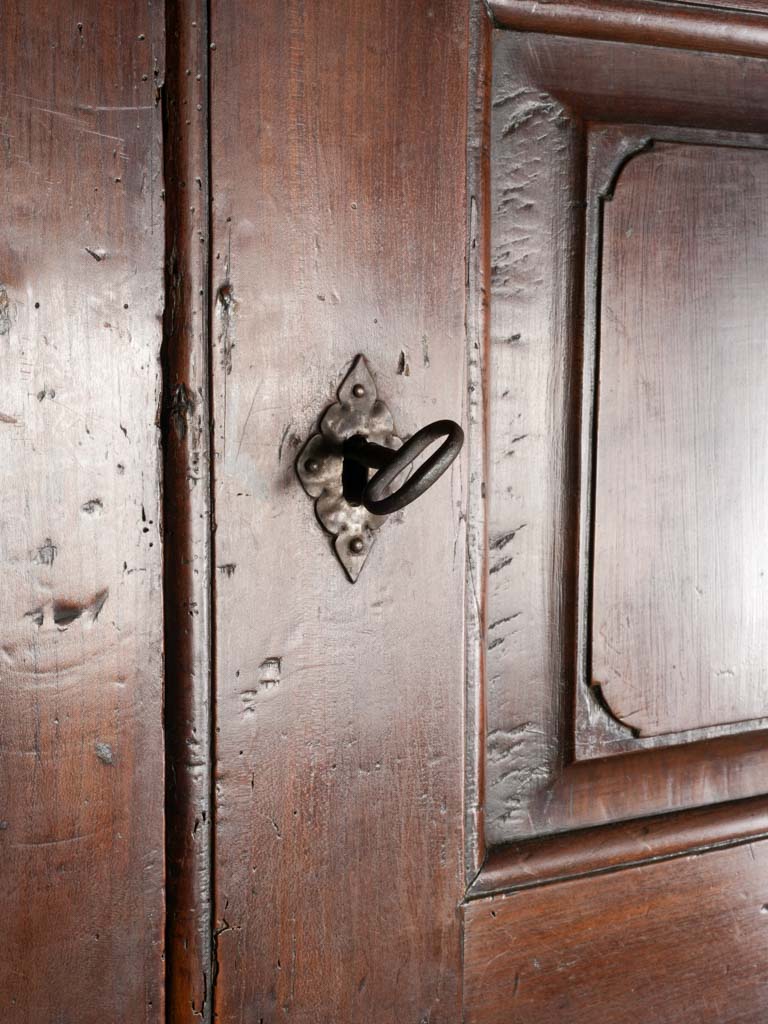 Charming provincial-style buffet