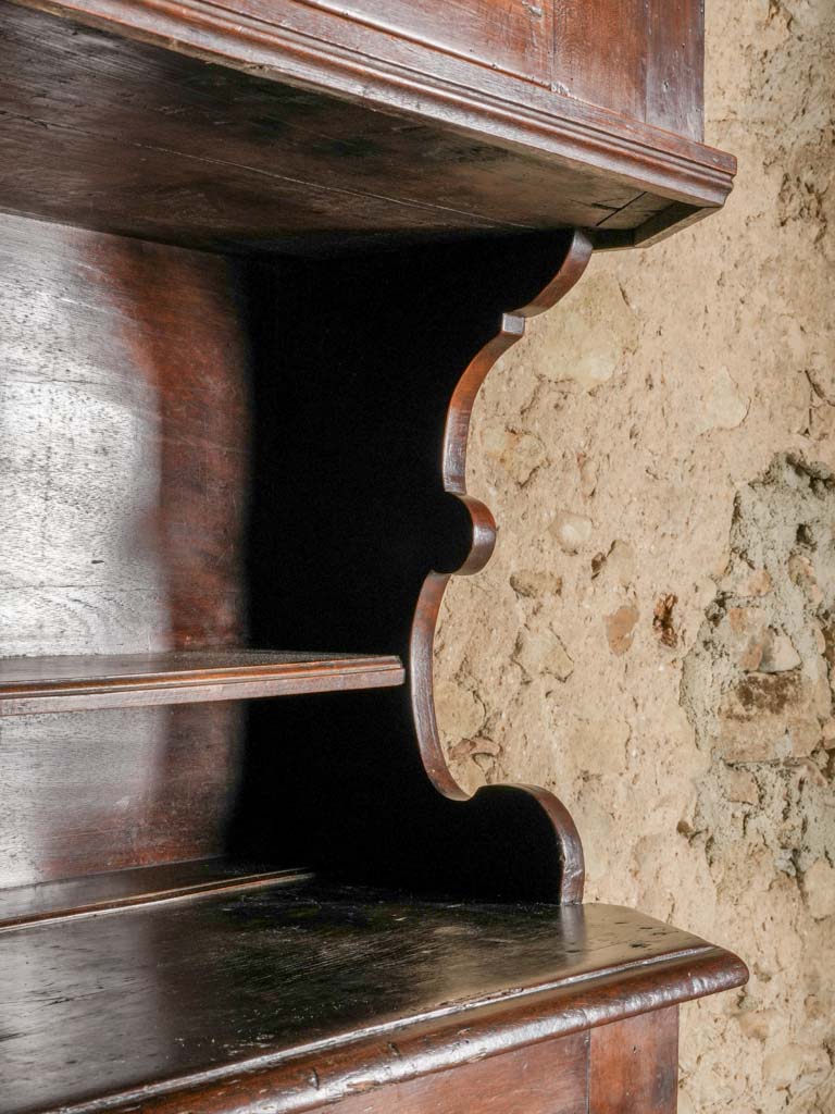 Authentic key-included cabinet