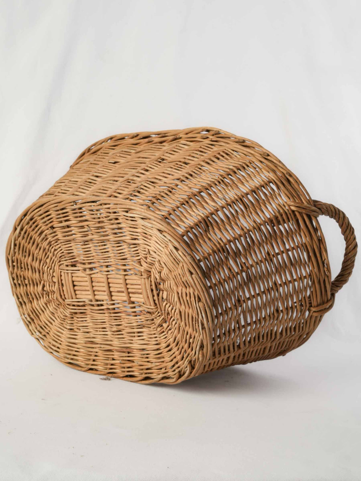 Natural willow French basket