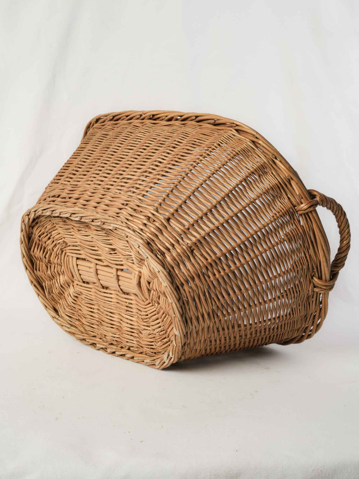 Twisted straw handle basket