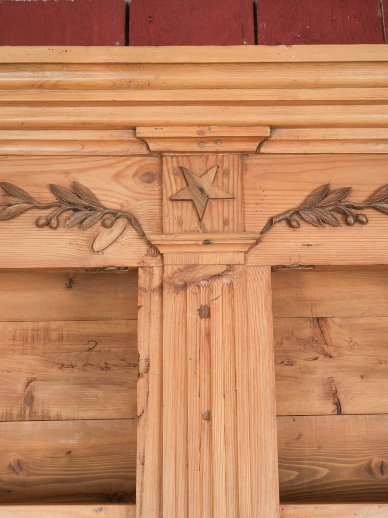 Rustic 19th-century Wooden Bookcase
