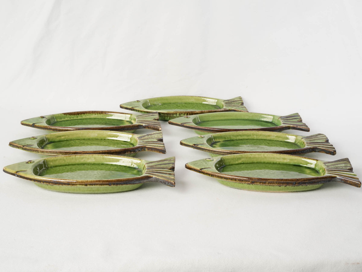 Iridescent green ceramic fishware