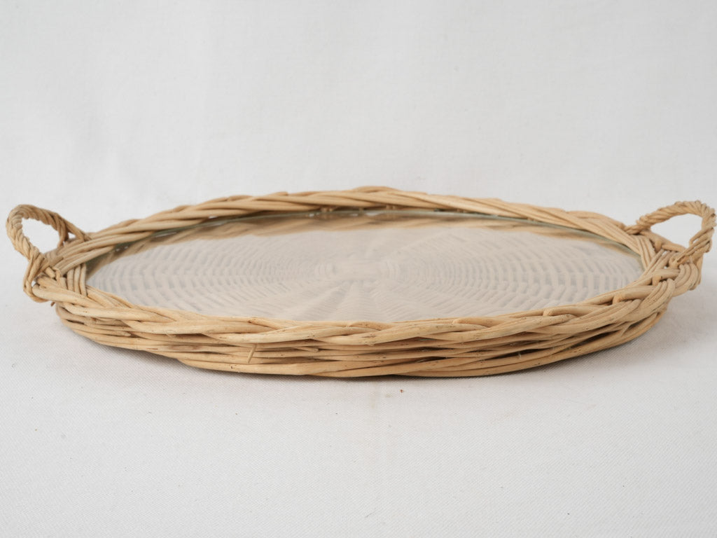 Charming wicker viennoiseries tray