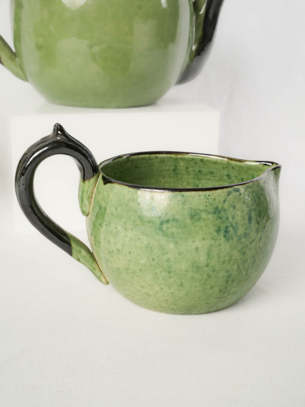 Textured 1960s Aegitna set