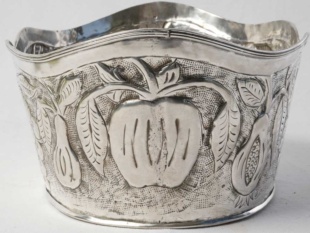 Sophisticated silver-plated cachepot