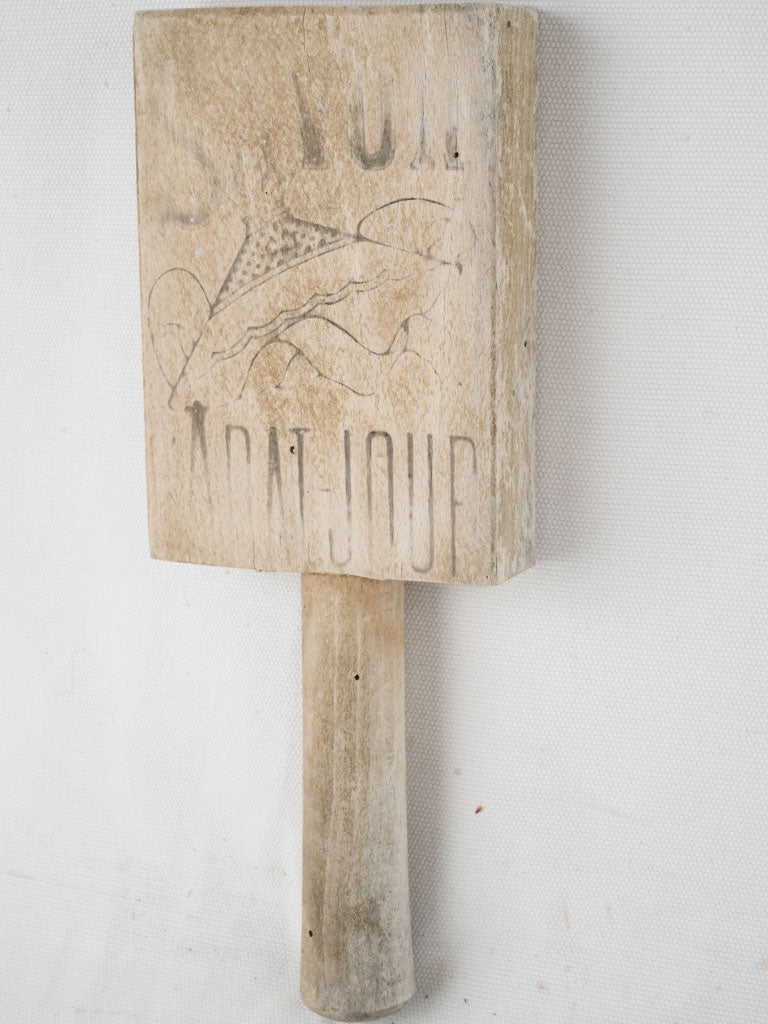 Worn wooden rug beater - Charming
