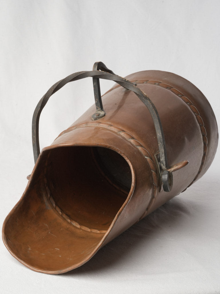 Early 20th-Century French Copper Coal Scuttle with Wrought-Iron Handle