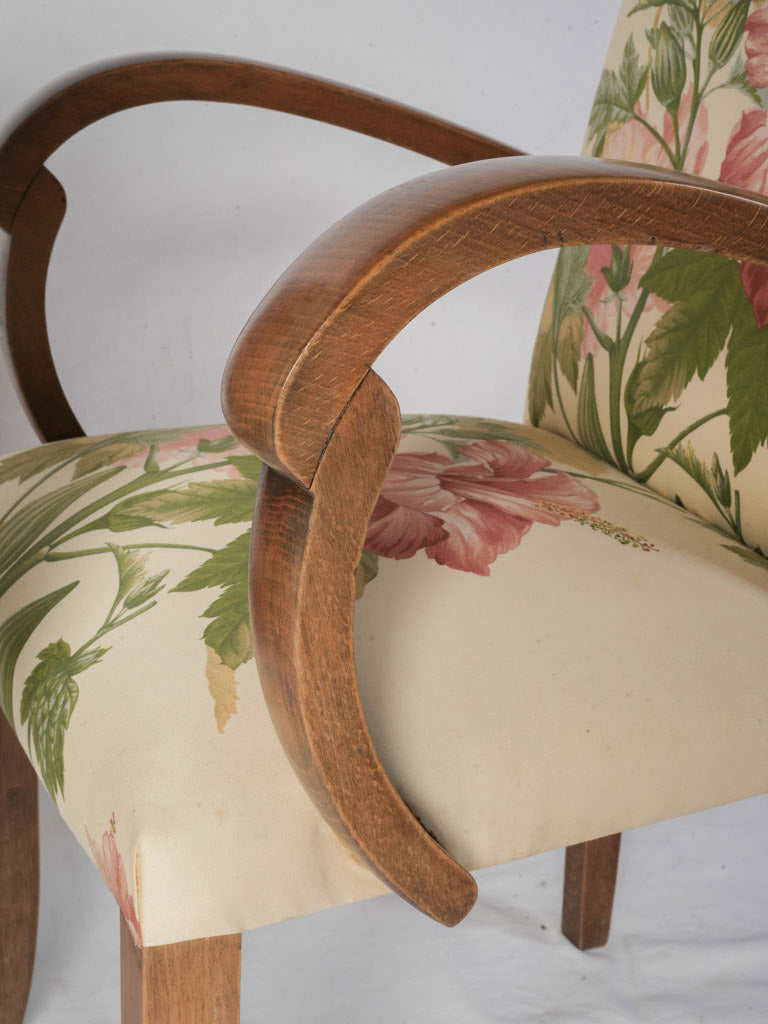 Heritage curved-leg mahogany armchairs  