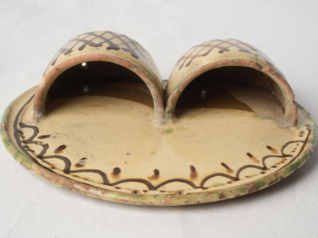 Hand-formed farmhouse style drainer  