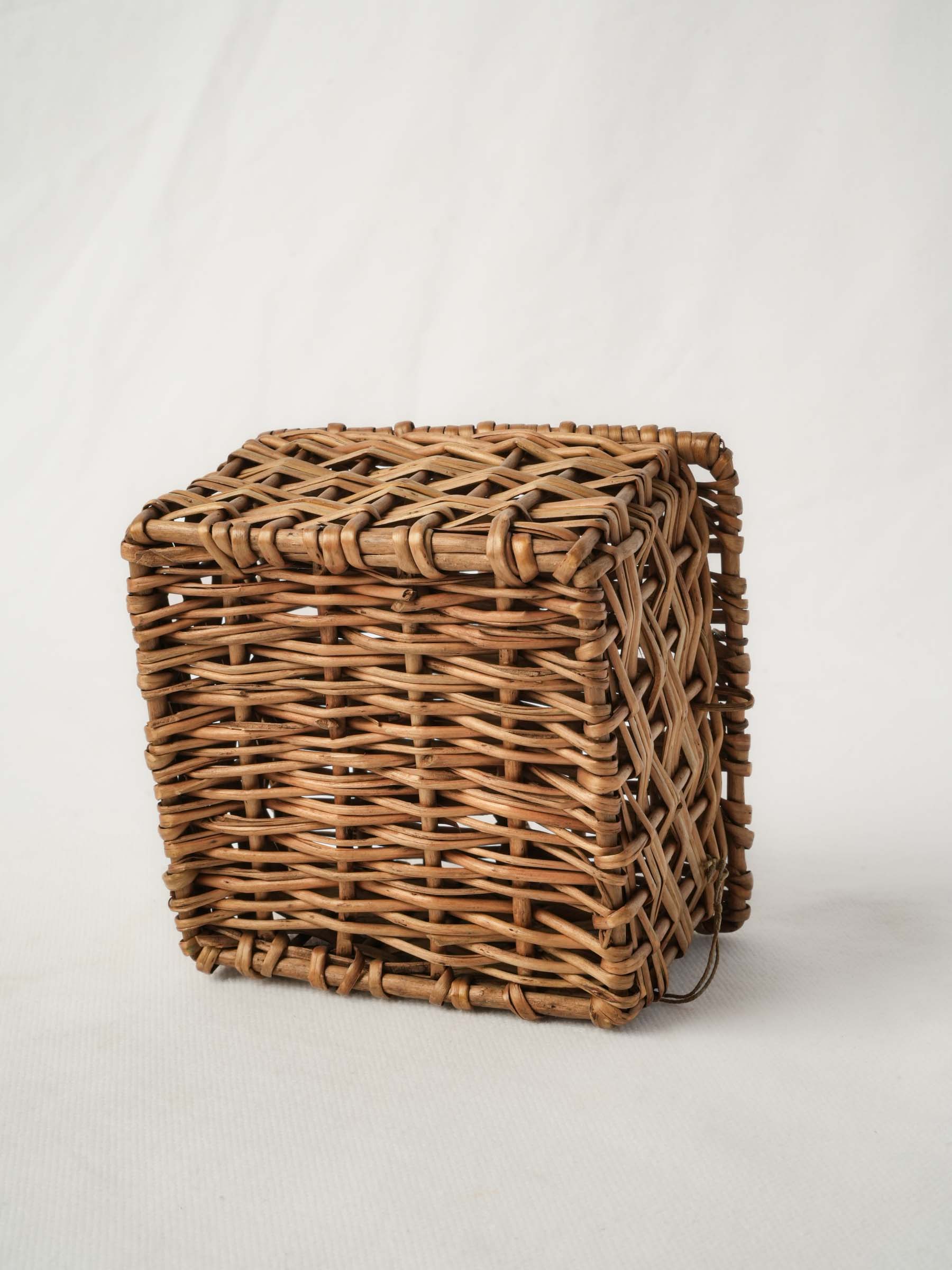 Small vintage wicker trinket box