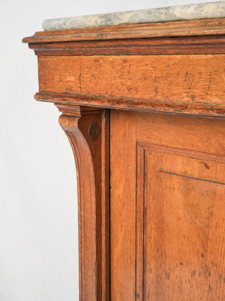 Warm oak garden room counter  