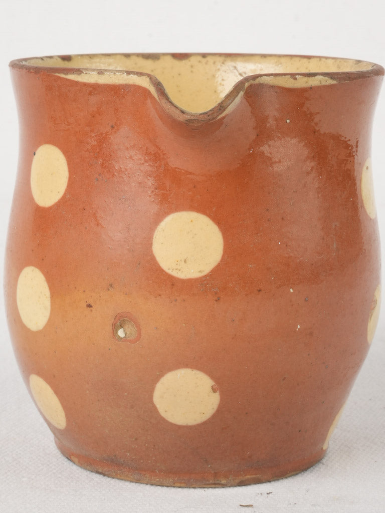Decorative Savoyard round-bodied pottery  