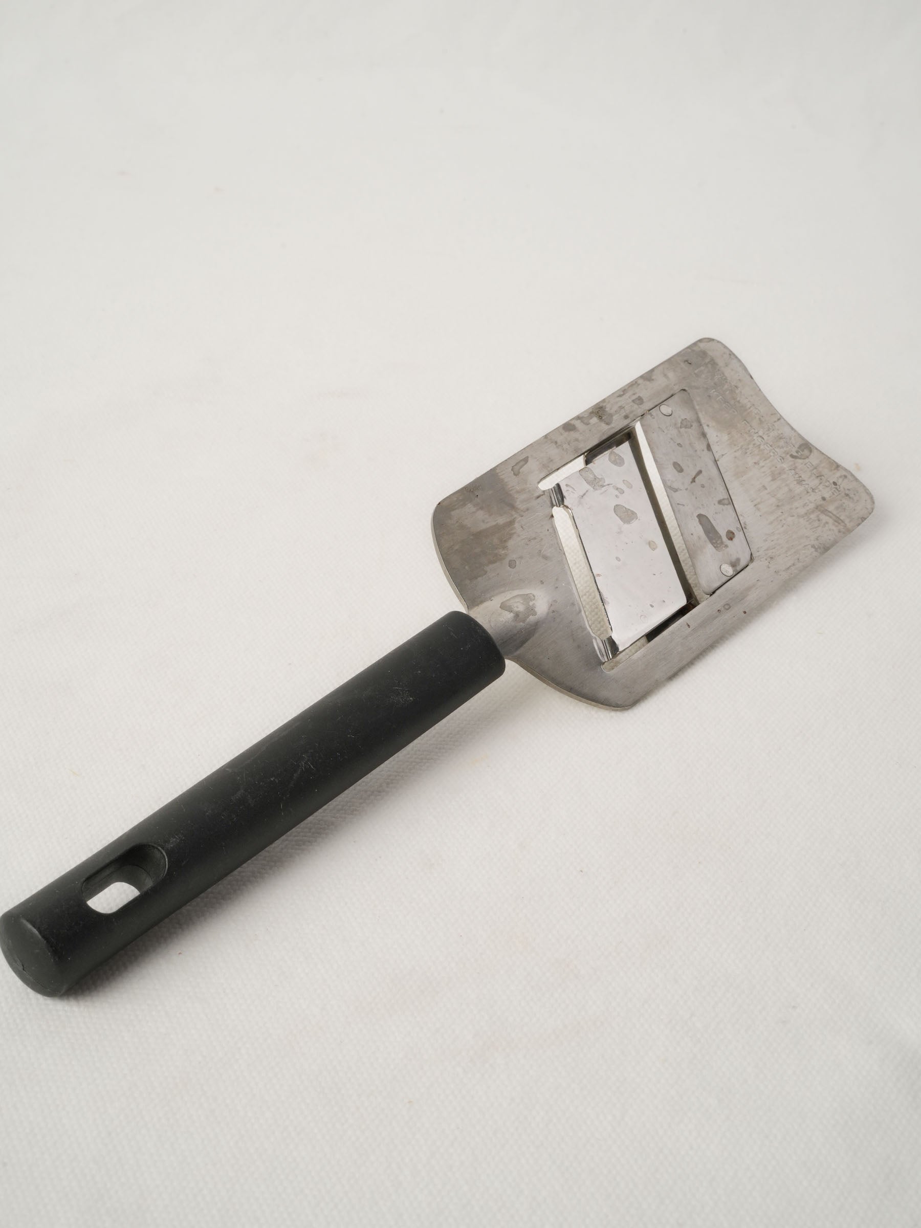 Adjustable Truffle Slicer