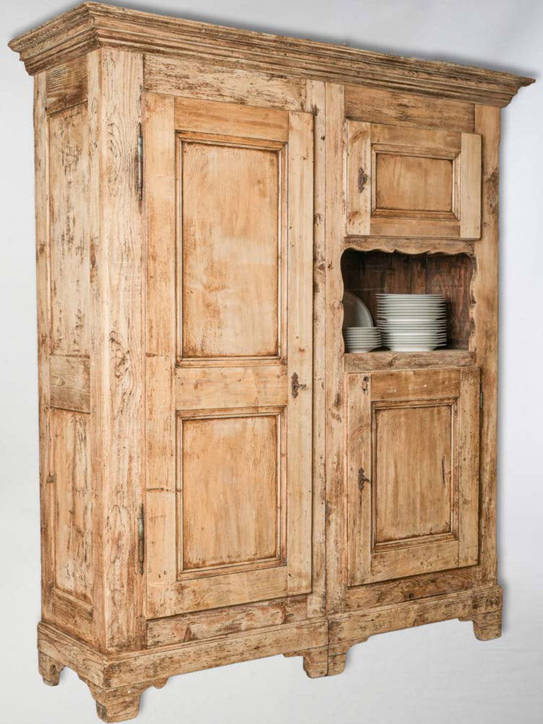 Substantial 19th-Century Alsatian Two-Part Olmer Cupboard in Fir - 78¼" x 68" x 21¾"