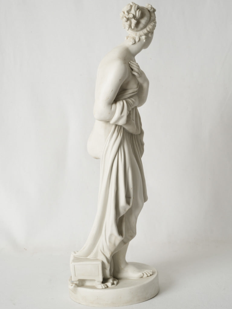 Timeless Rococo Venus sculpture, porcelain