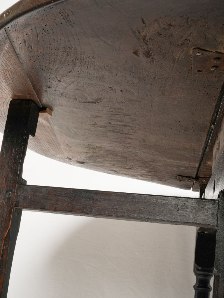 Sturdy versatile walnut drop-leaf table