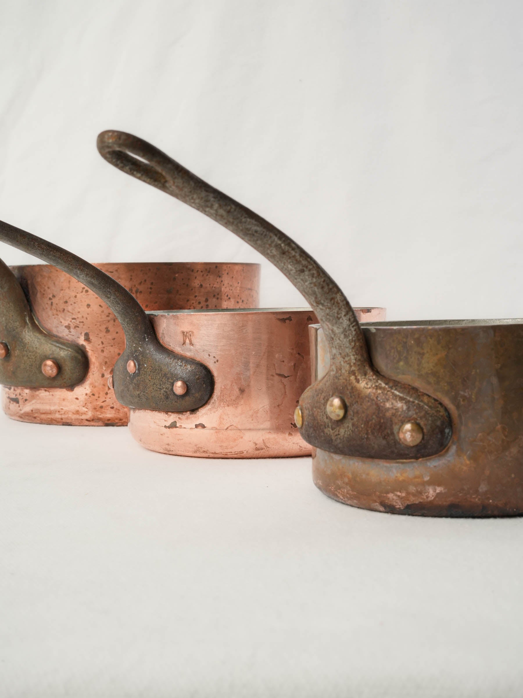 Set of 3 vintage copper saucepans
