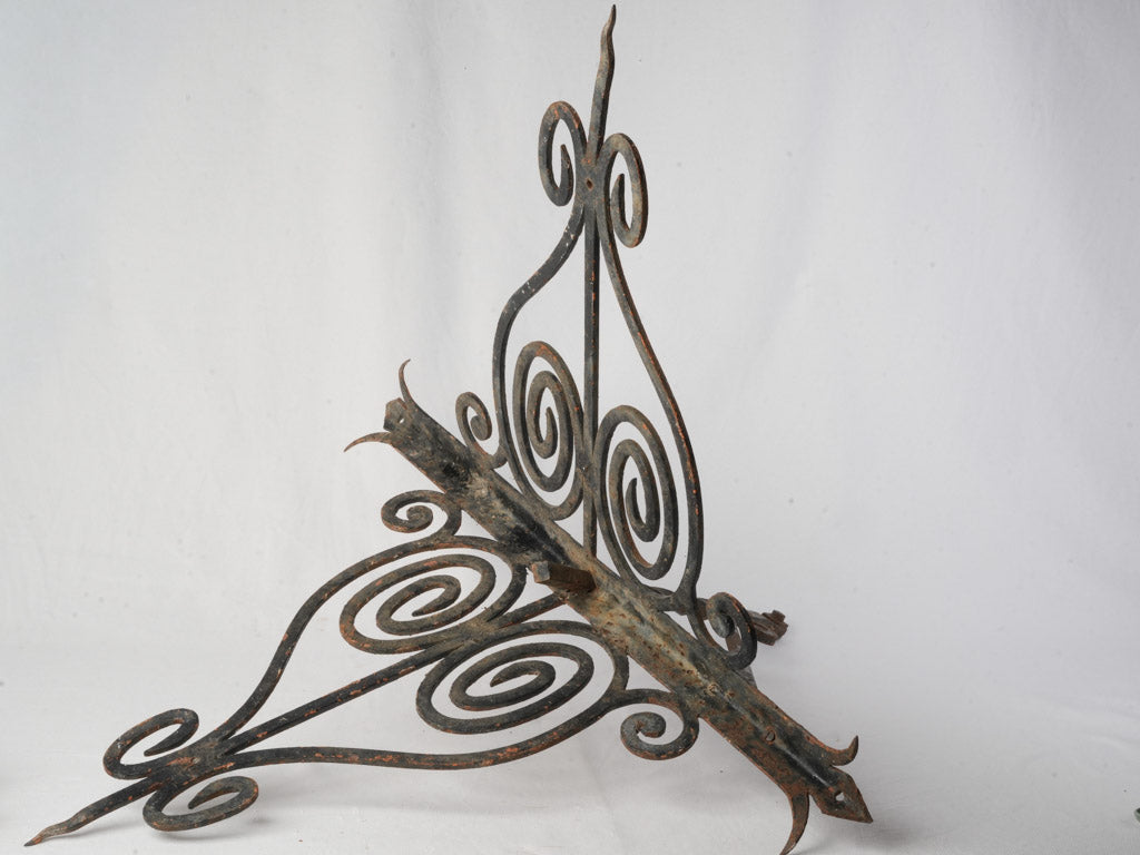 Timeless decorative French iron support