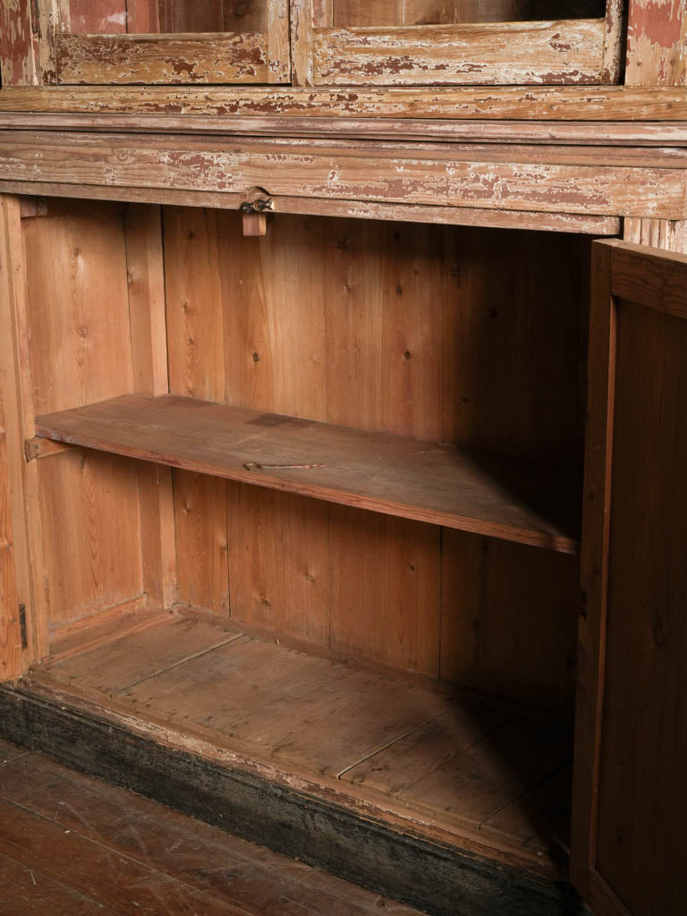 Restrained classical French display cabinet  
