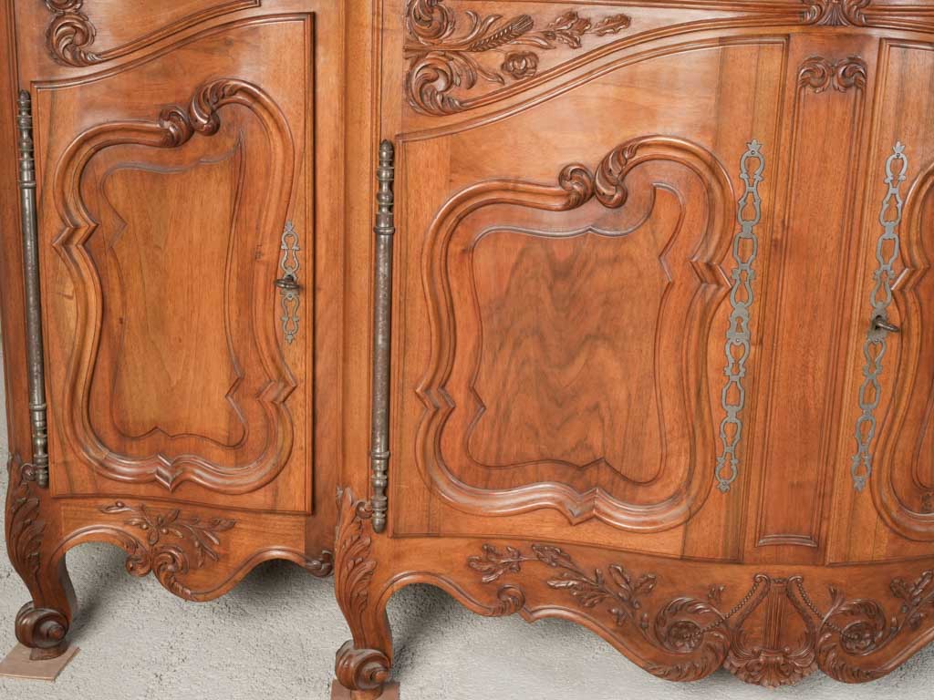 Vintage character walnut masterpiece