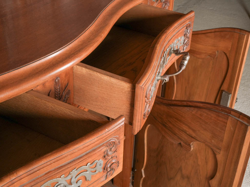 Decorative Provençal heritage sideboard