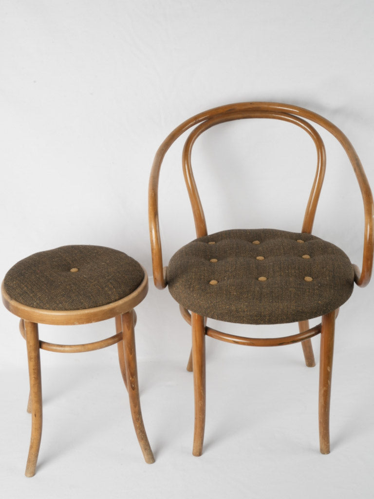 Heritage bentwood frame stool set