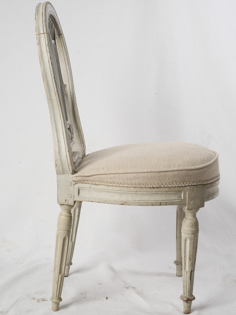 Refined linen upholstered seating  