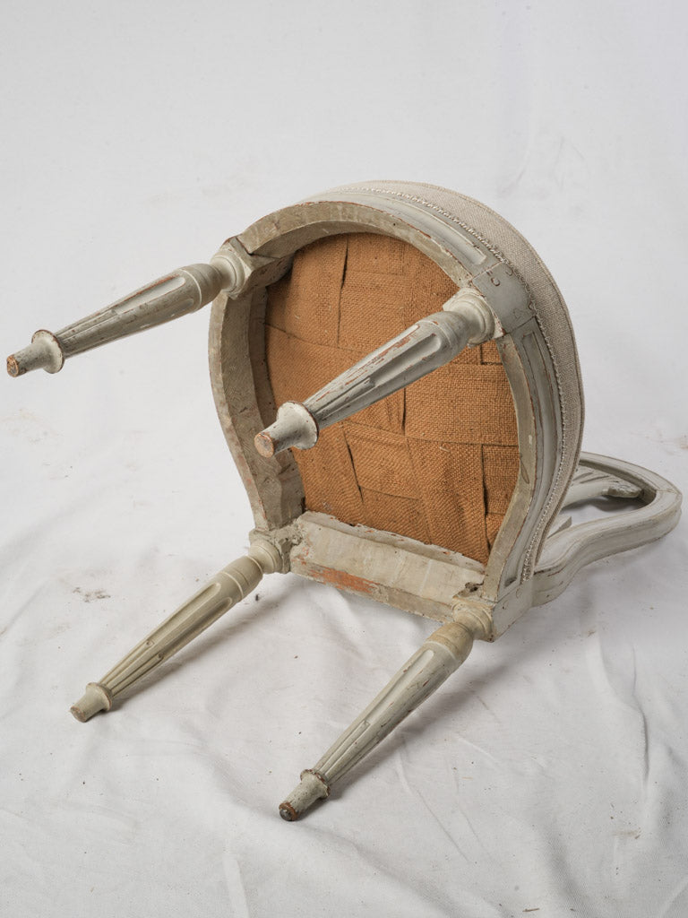 Rustic toupie feet chair  