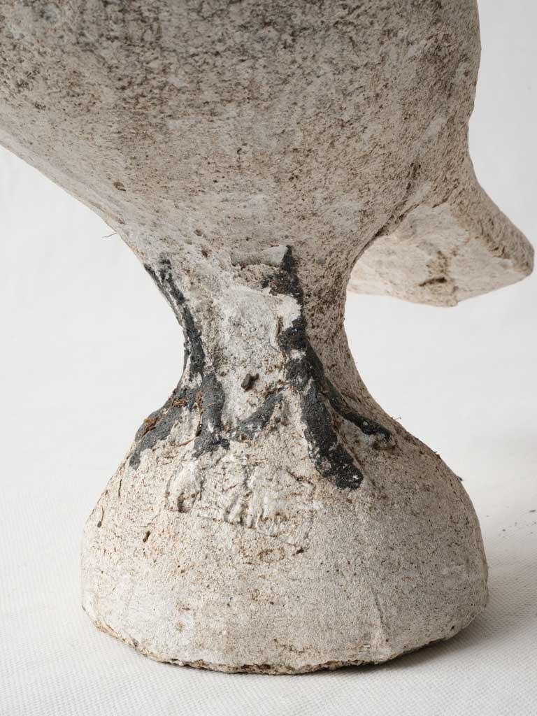 Artistic elegance cement pigeon figures  