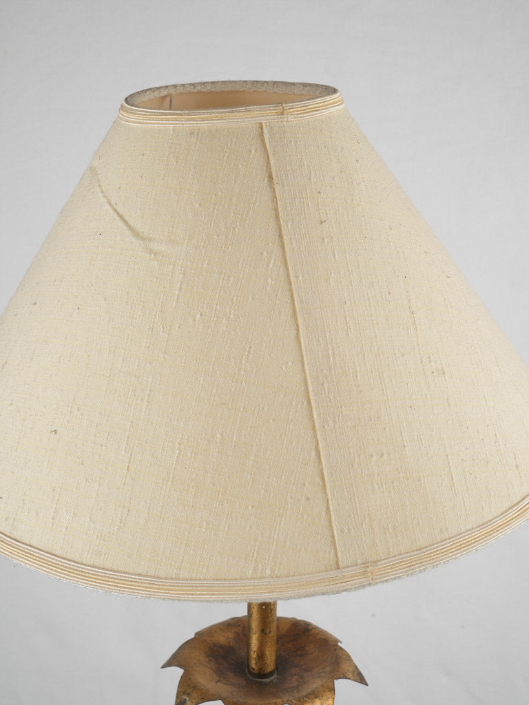 Vintage dainty metal stand lamp