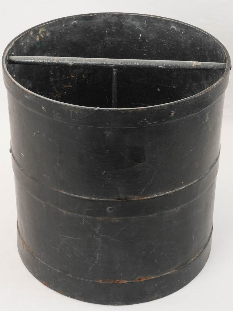 Metal grain measure 1900s - 12¼"