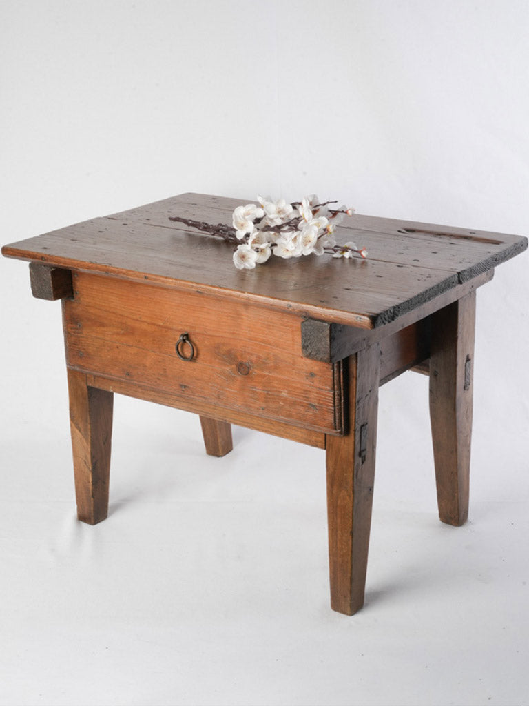 Petite 18th Century Spanish Side Table in Pine - 20" x 28" x 19"