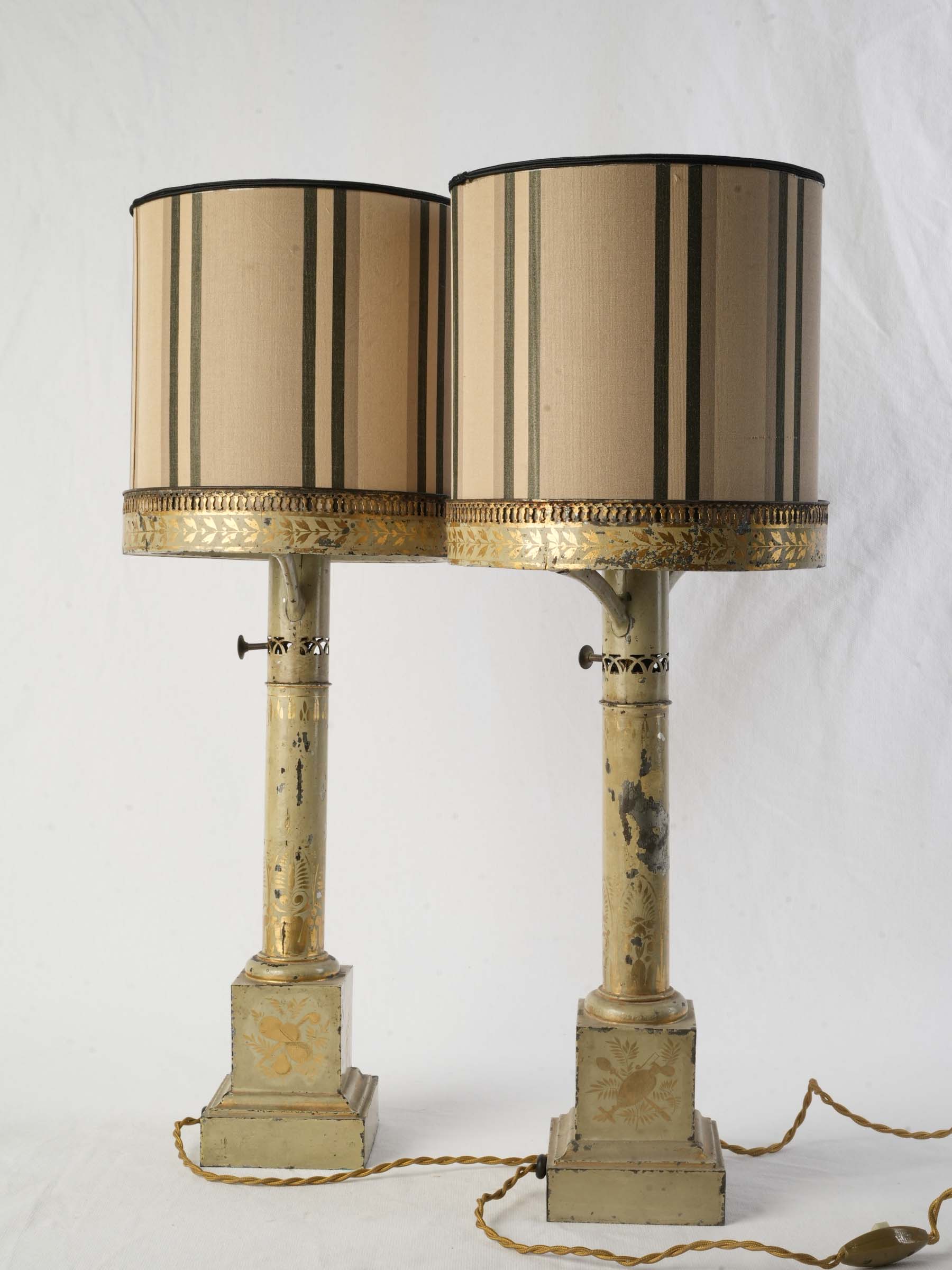 Elegant Directoire lamps with gilding  
