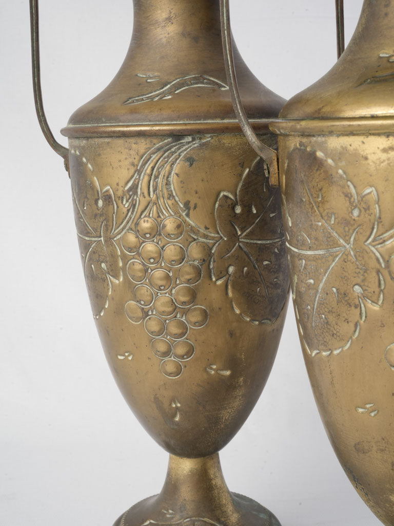 Detailed grapevine design artifacts  