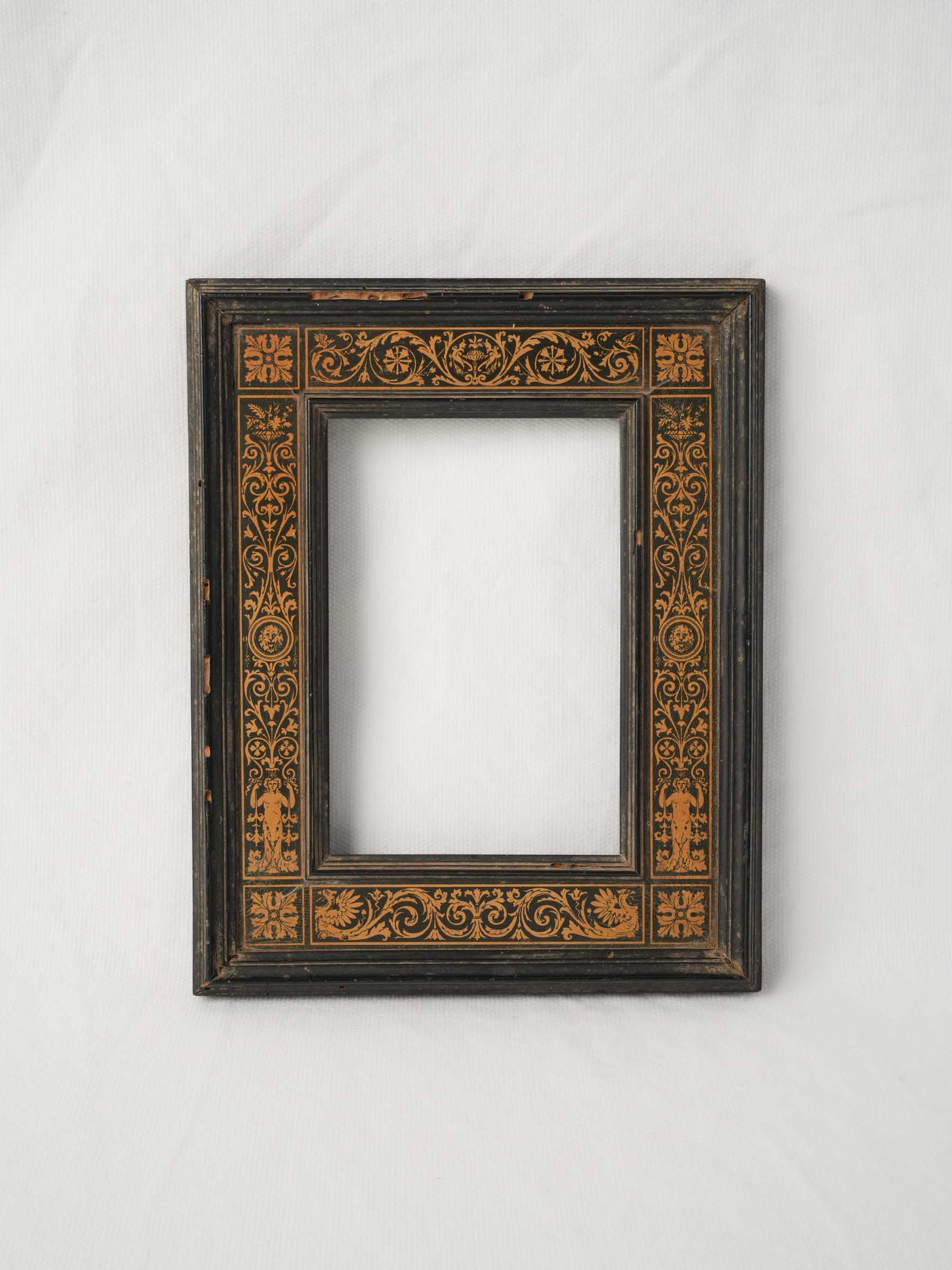 Petite Tuscan Cassetta Frame in Ebonized Pearwood, Italy, Late 18th Century -9" x 7½"