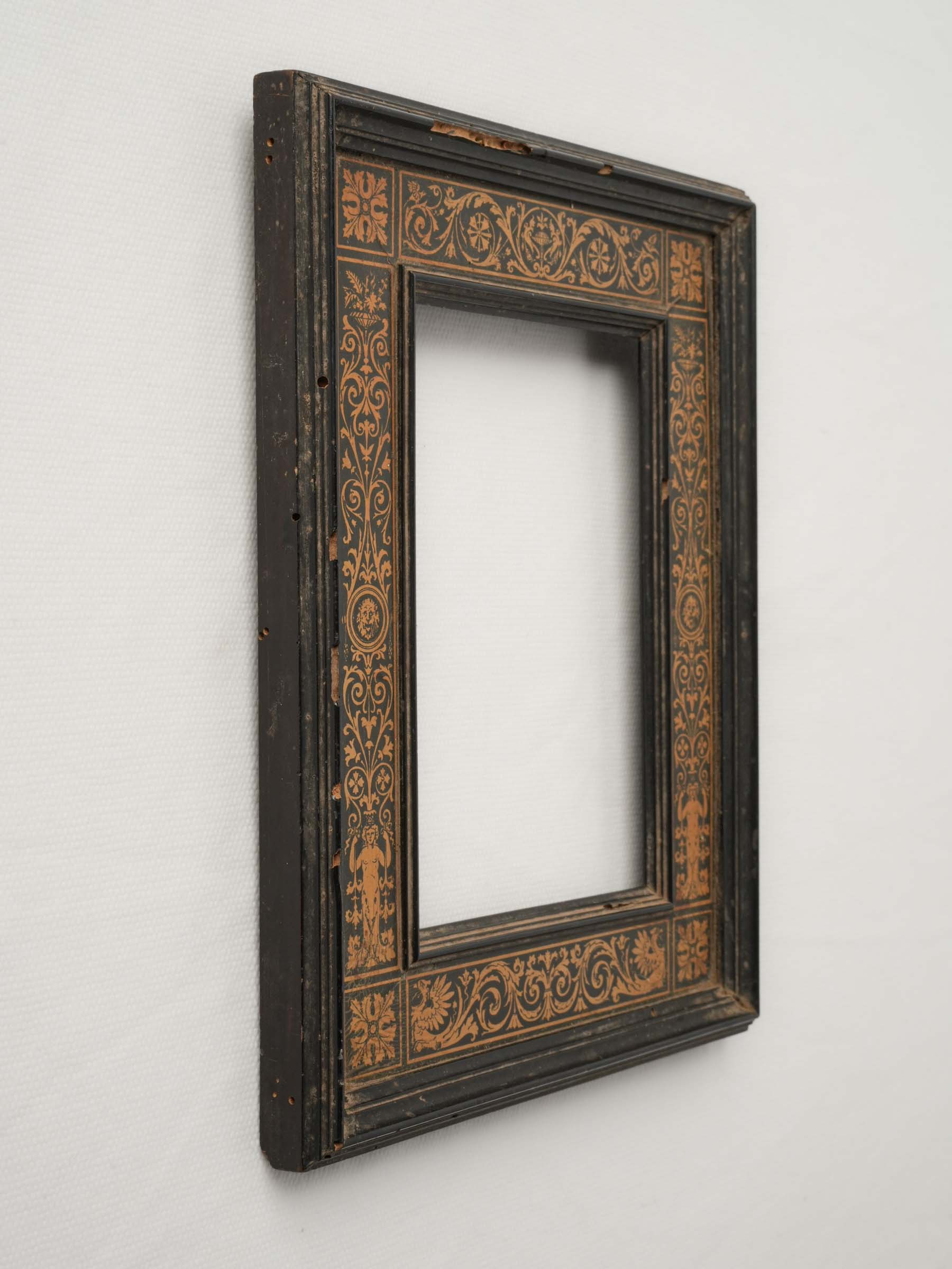Petite Tuscan Cassetta Frame in Ebonized Pearwood, Italy, Late 18th Century -9" x 7½"