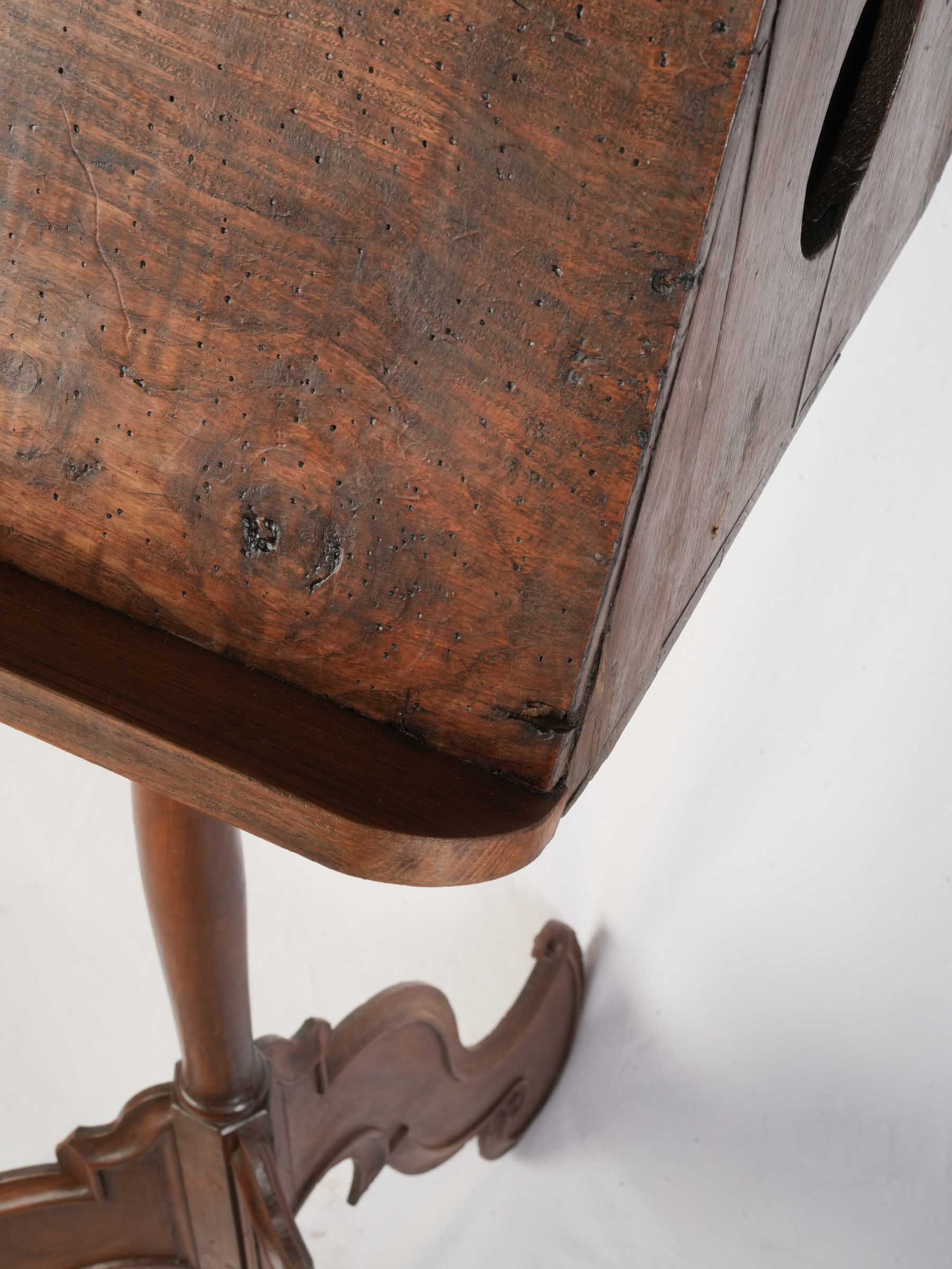 Classic vintage double-sided reading stand  