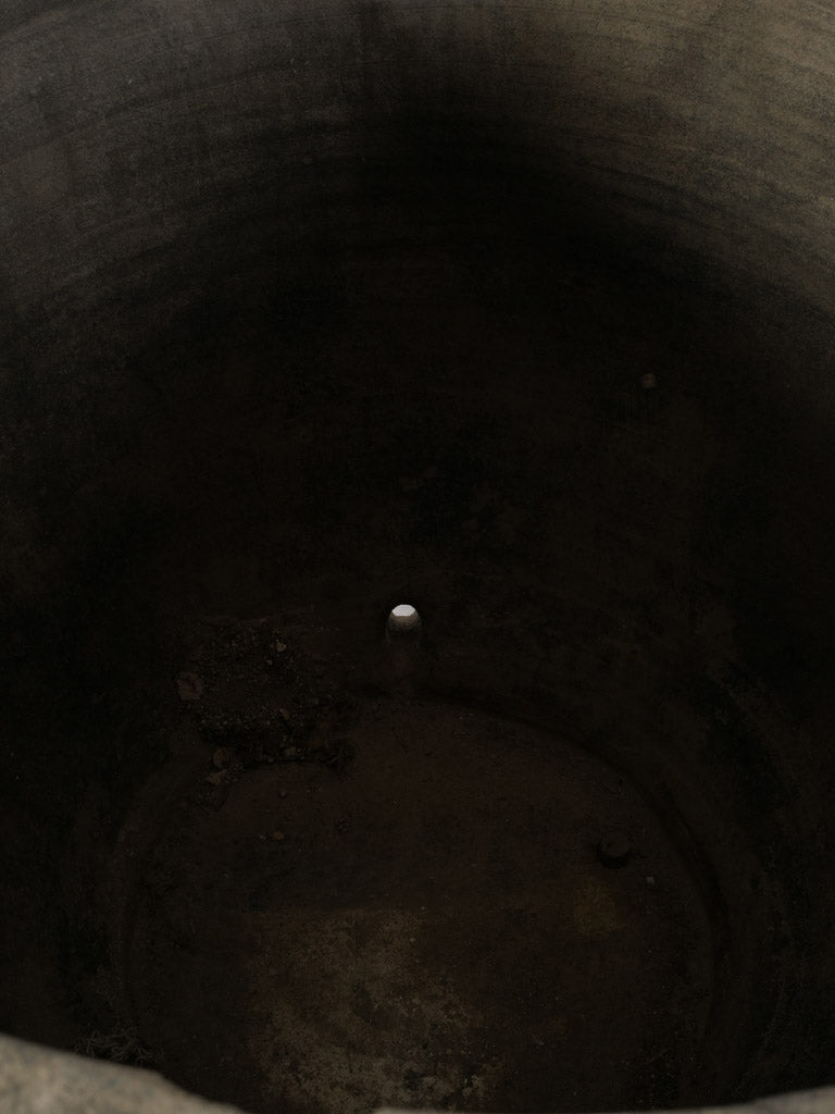 Monumental 18th Century Spanish Black Clay Jar - 22½"