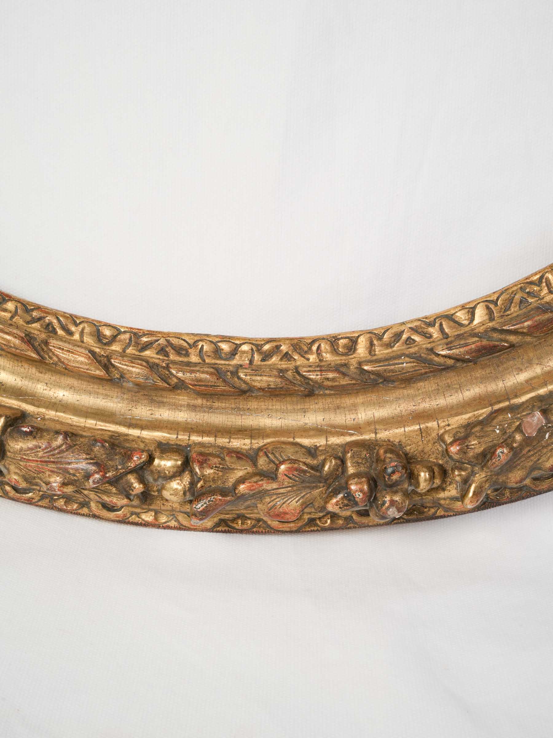 Large French Louis XIII-Style Carved Gilt Oak Oval Frame, circa 1680 - 35½"x 30¾"