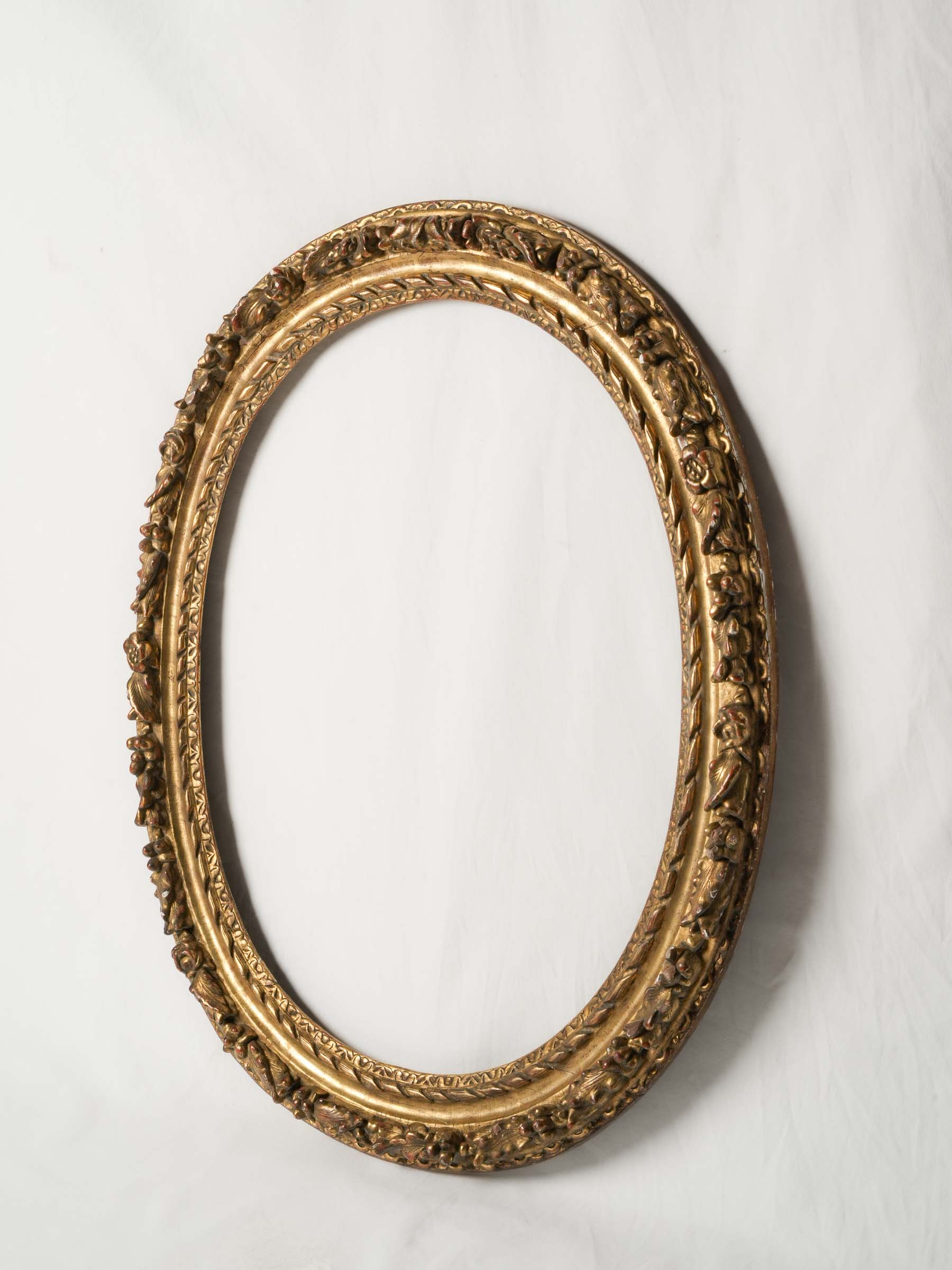 Large French Louis XIII-Style Carved Gilt Oak Oval Frame, circa 1680 - 35½"x 30¾"