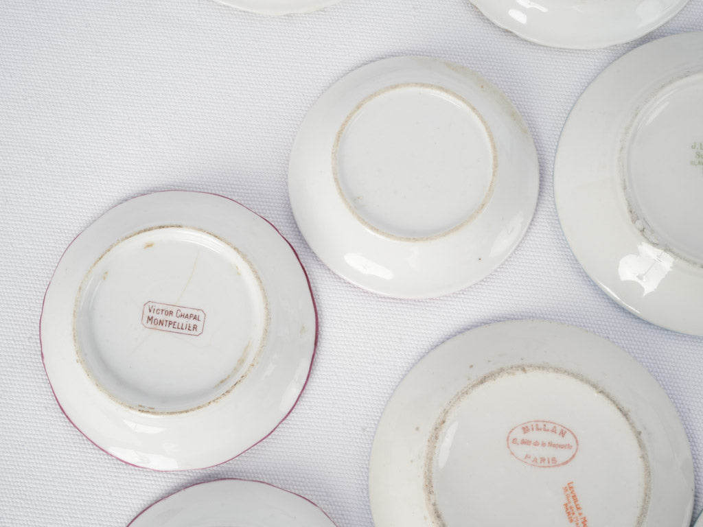 Historic bistro monetary collector's plates