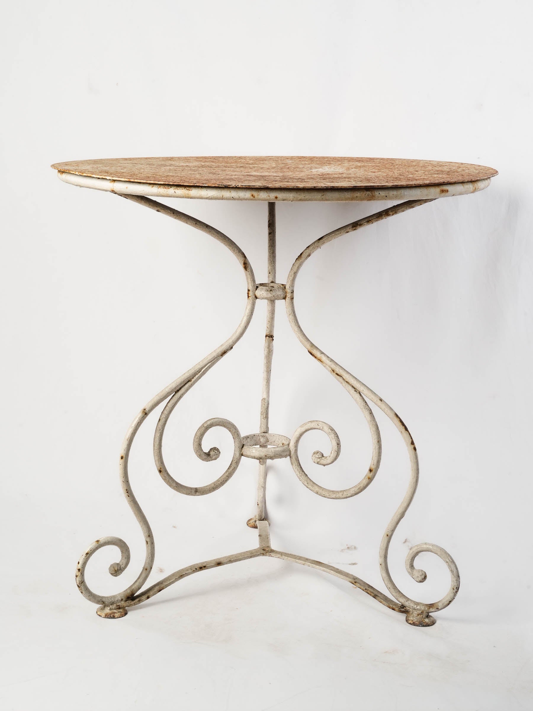 French Wrought-Iron Garden Table with Graceful Scrollwork, Early 20th Century - 28¼" x 28¾"