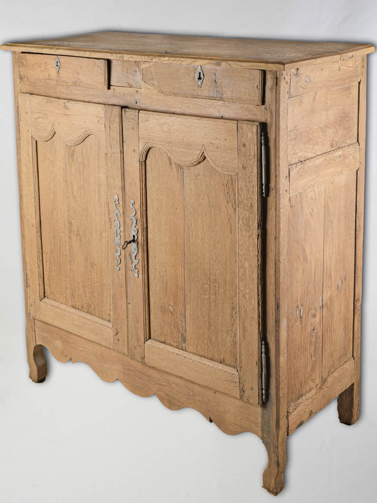Elegant 19th-century oak buffet  