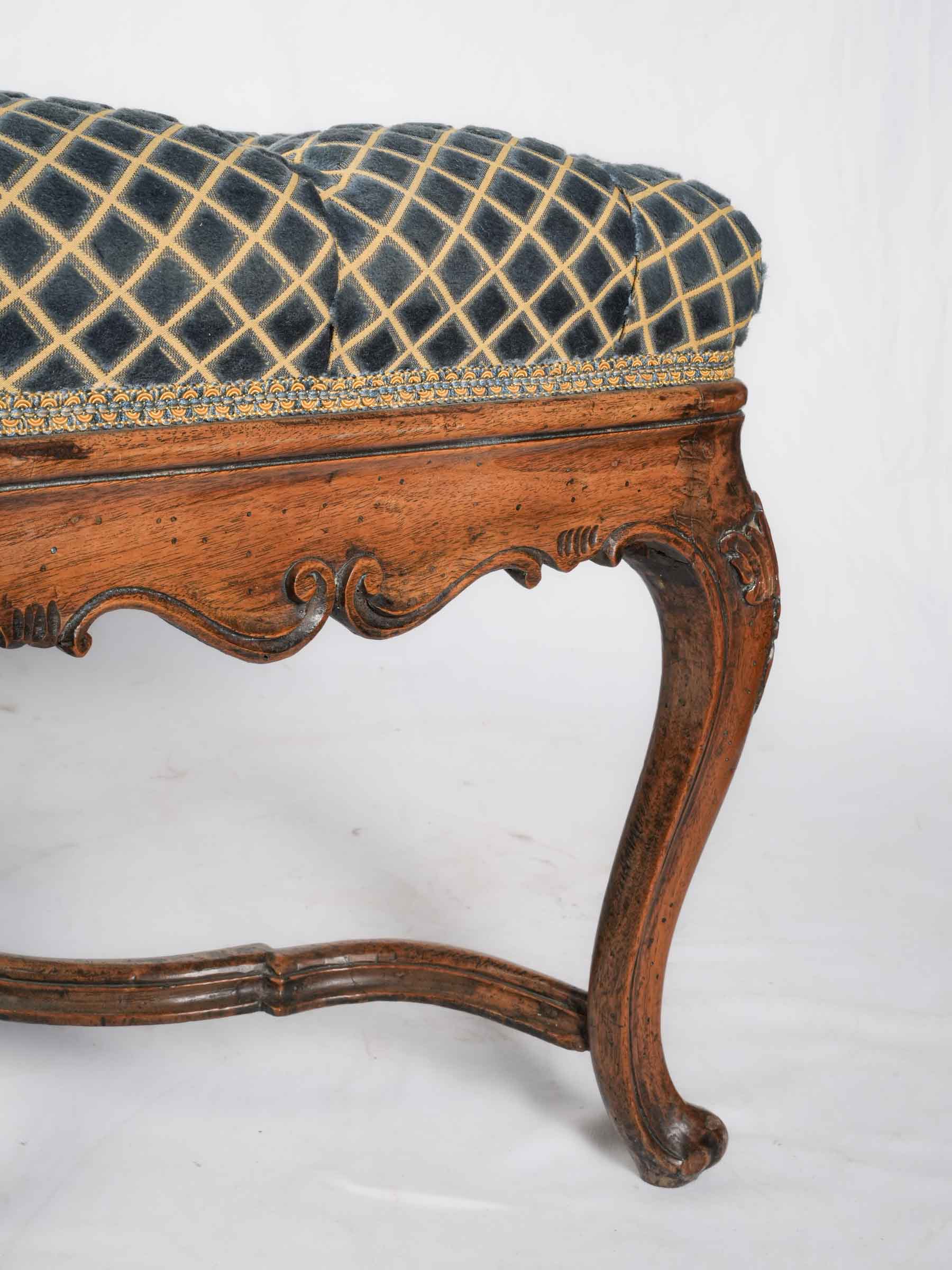 18th-Century Walnut Rococo Banquette w/ Modern Tufted Velvet Upholstery - 54¾"